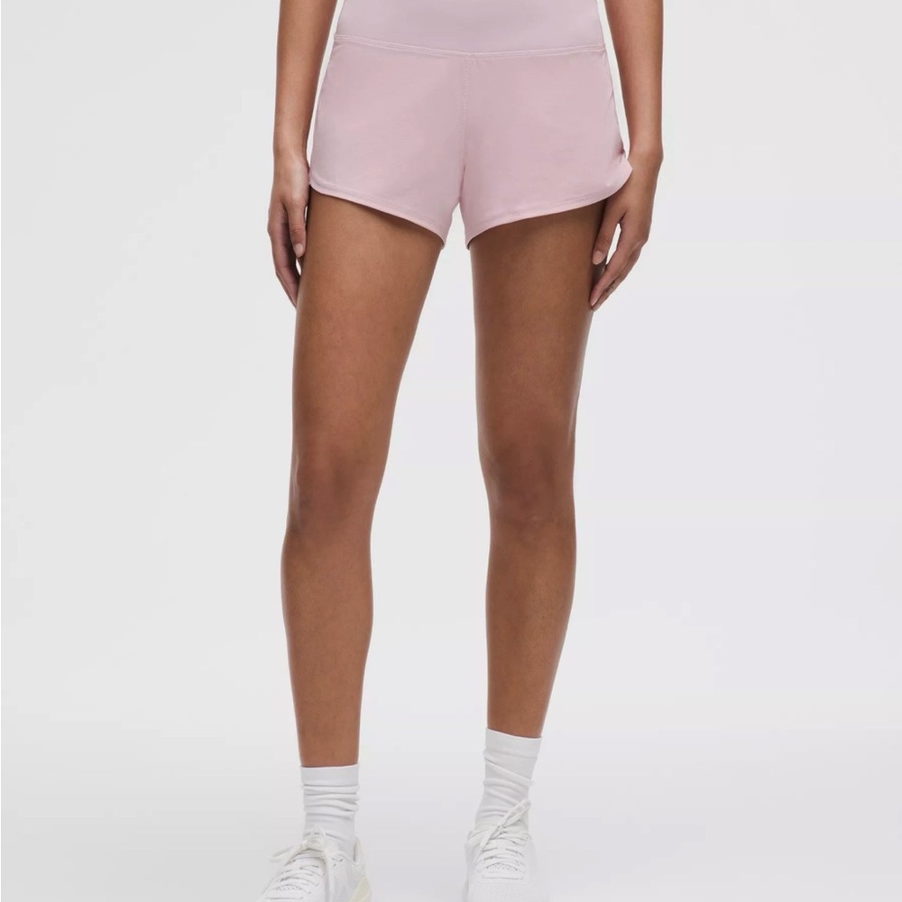 Lululemon Speed Up High Rise Shorts in Strawberry Milkshake Size 6